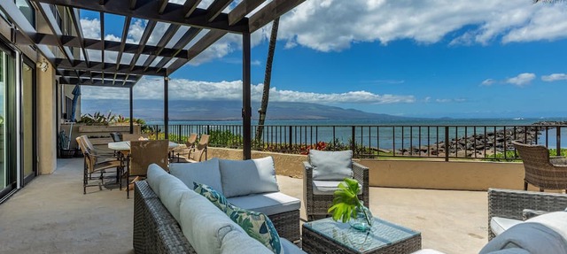 Stunningly Spacious 4-Bedroom Condo With Extra Large Panoramic Ocean View Lanai