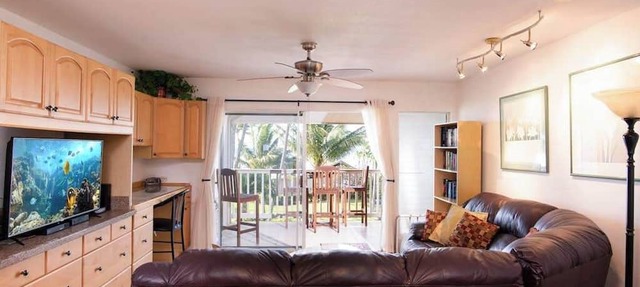 Take In Ocean Views from a Waterfront Condo with Pool & Grill