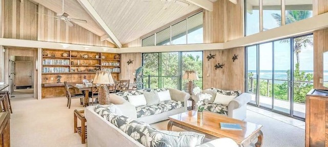 Beachfront Anahola Home with Ocean Views, Hot Tub & Beach Gear