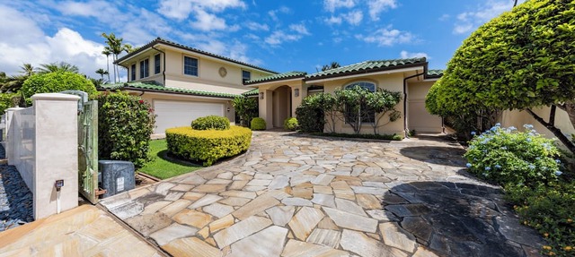 4 Bedroom Beautiful Home in Kahala