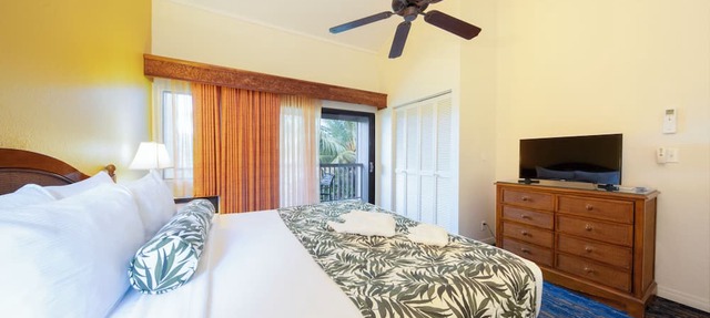 Modern Stay | Steps from Princeville Makai Golf | Free Parking | Pool | 4 Units