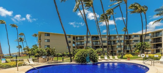 Oceanfront Maui Condo, Whale Watching, Beach Access & Endless Views