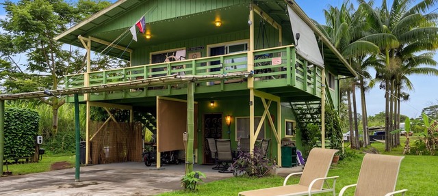 Peaceful 2BR Cottage in Keaau | Volcano & Beaches