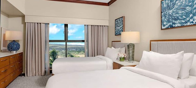 Marriott's Beachfront KoOlina Resort + Marriott Resort Amenities Included