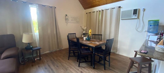 Charming AFrame home w/2BR, 2BA, office suite, AC, WiFi & outdoor living