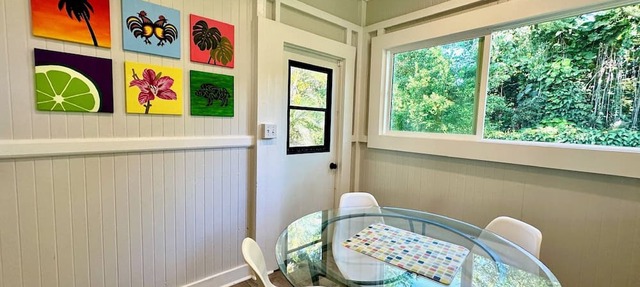 Charming Beach House @ Richardson Beach Park, Hilo’s Premier Beach