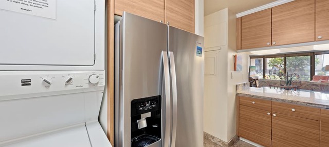 BEAUTIFUL 2bed/2bath Oceanfront Condo
