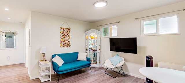 Mountain & ocean-view home with bamboo garden, 1 block to beach