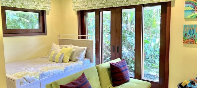 Mokuleia Seaside - AC, Short walk to beach