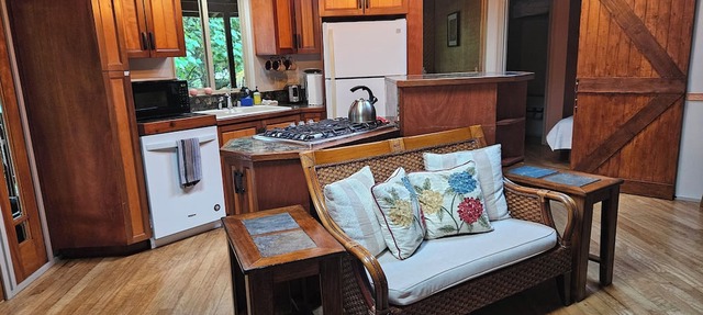 Octagonal Rainforest Oasis Near Hilo & Volcano – 2BD/2BA