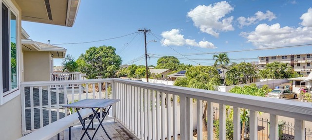 Ewa Beach Apartment ~ 1 Mi to Puʻuloa Beach Park!