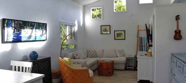 Pristine Haleiwa North Shore Beachside Retreat-30 night minimum!