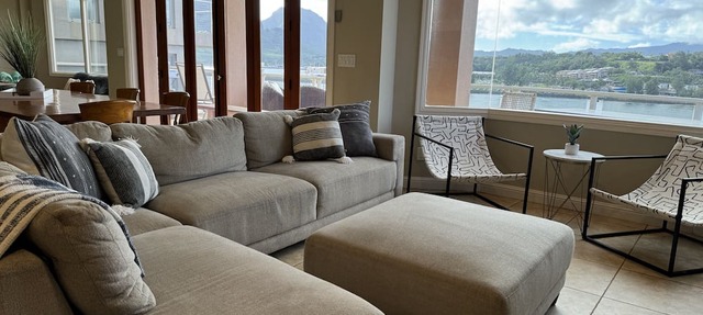 AMAZING VIEWS-Kalapaki Cliffside Penthouse-Perched above, elevator to the sand!