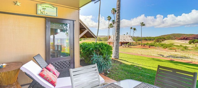 Oceanfront Condo w/Pool Access on Molokai!