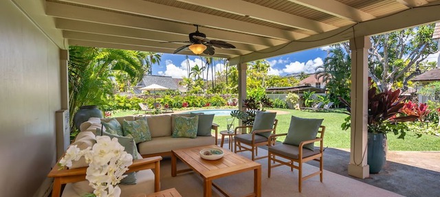 Kahala Palms by Gather: Elegant Beachside Home w/Pool & Jacuzzi