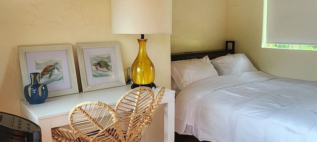 Tropical 4BR/3BA Retreat near Hilo w/Private Entrances & High-Speed Wi-Fi