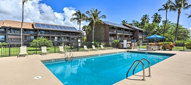 Pool Access: Ocean-View Molokai Shores Condo!