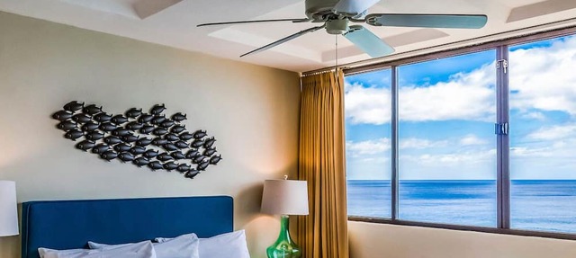 Corner Oceanfront 1BR Condo w/Panoramic Views