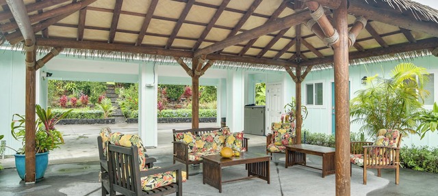 Oceanfront Home w/Pool Access, Views in Papaikou