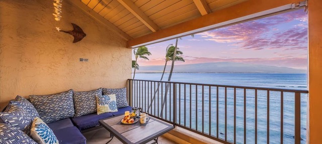 Oceanfront Penthouse Panoramic Views Sleeps 6