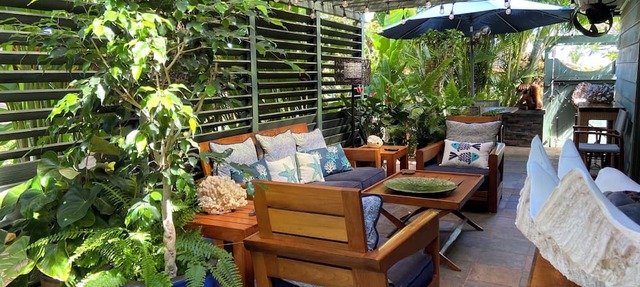 KAANAPALI COTTAGE 2 bedroom cottage within walking distance of Kaanapali Beach
