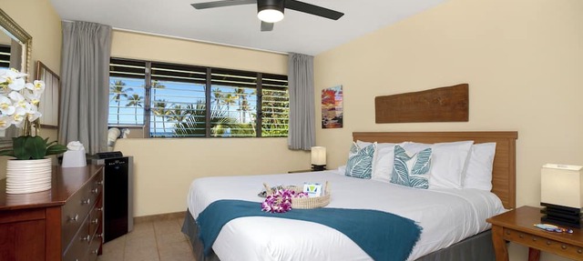Waiohuli Beach Hale Ocean View Condos with Parking