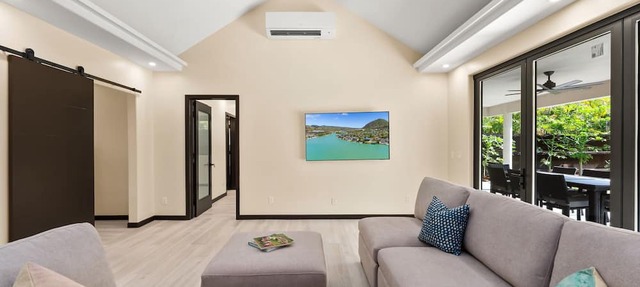 Kahala Zen by Gather: Spacious 5BR Modern Oasis w/Studio & Lush Garden