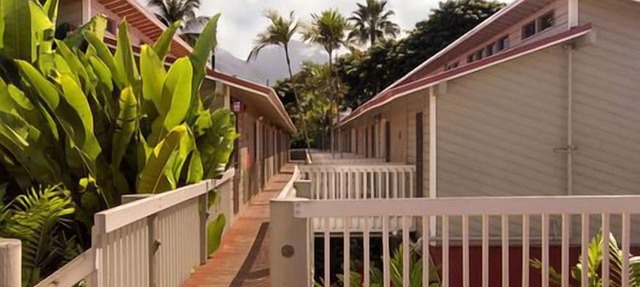 Aina Nalu Studio, Great Rates & Location, AC & WIFI, 2 Pools & Jacuzzi