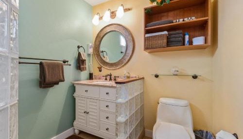 Kahaluu Beach Villas 303