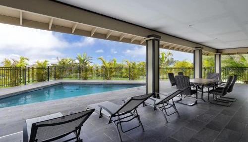 Elegant 3-Br Upcountry Retreat with Heated Pool Expansive Lanai Sweeping Ocean Horizon Views