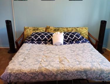 Downtown Wailuku Sleeps 3 + Kitchenette