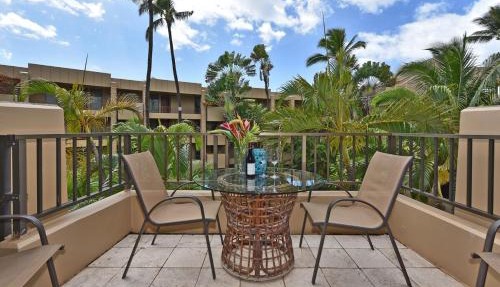 1BD Condo with Lush Garden Views at Oceanfront Resort- Paki Maui 415