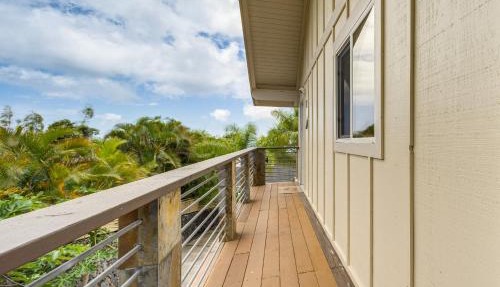 Cozy Kona Coast Apt w/Lanai ~ 8 Miles to Beach!
