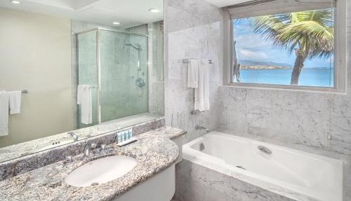 Maui Beach Hotel