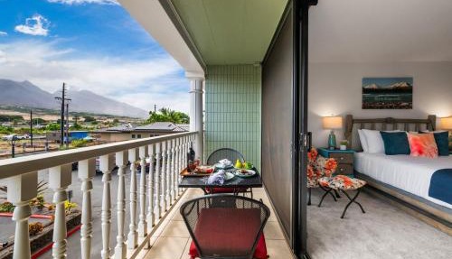 Lahaina Shores Beach Resort 206