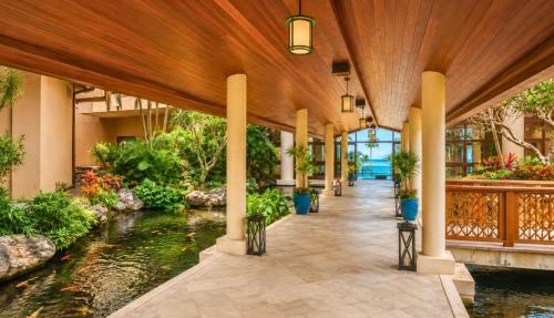The Resort at Kapalua Bay Ocean View 3 BR Sleeps 10 Luxury Resort Living Complimentary Car with 6 Nights MON-1303 by KBM