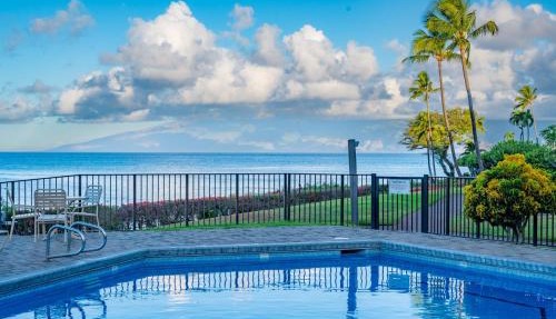 Napili Point Ocean View 2 BR Water Front Great for Families Complimentary Car with 6 Nights NAP-C37 by KBM