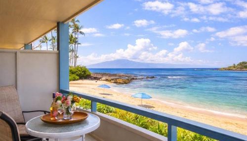Napili Bay Oceanfront Studio Sleeps 2 Steps to Beach Complimentary Car with 6 Nights NAB-107 by KBM
