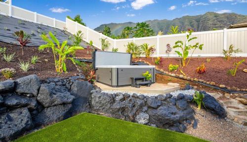 Oahu Family retreat-Beach 5min away-Oceanview