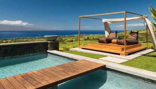 Ultimate Family Escape: Private Residence with Infinity Pool Jacuzzi WiFi Outdoor Shower Gourmet Kitchen