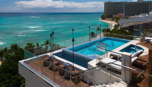 ESPACIO THE JEWEL OF WAIKIKI